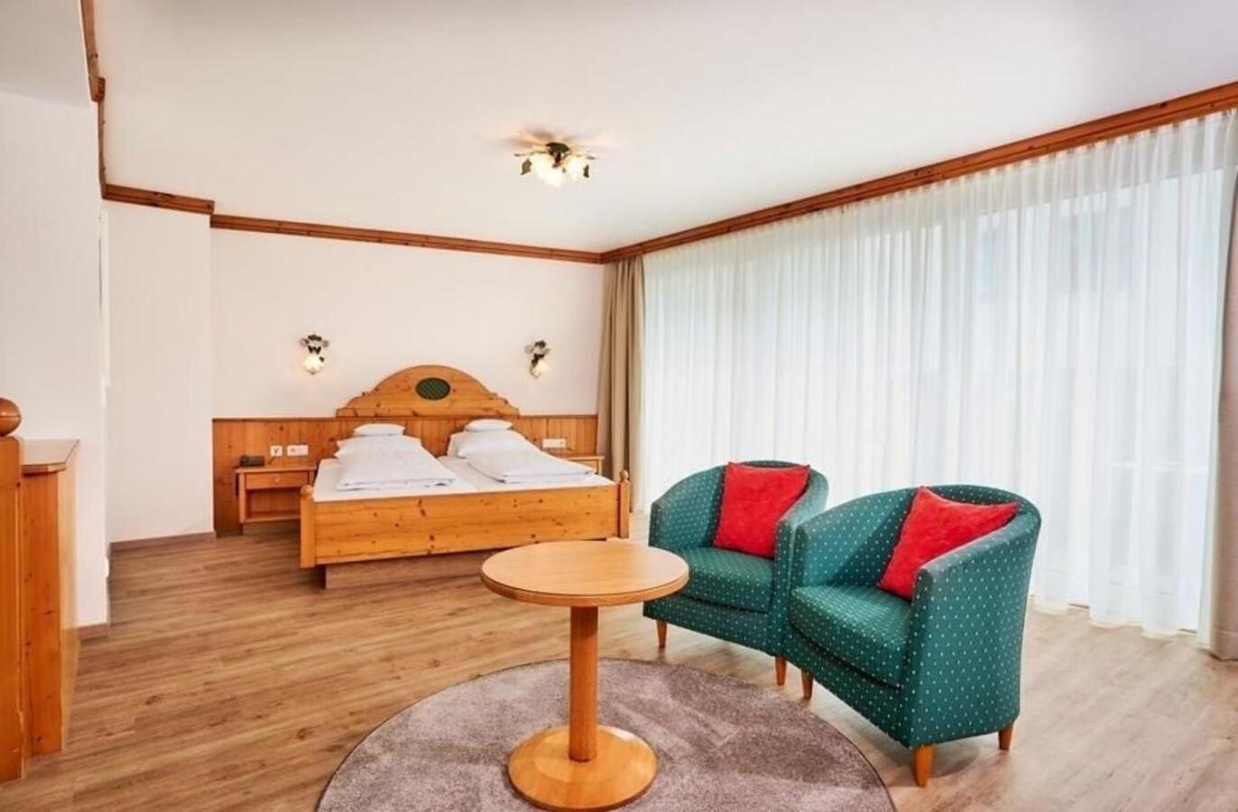 Hotel Am See Нойтраублинг Номер фото